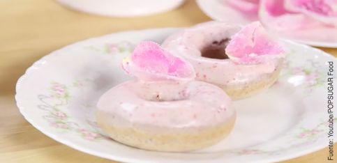Un postre con clase: ¡deliciosos dónuts con rosas!