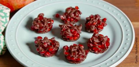 Aperitivo dulce: ¡delicias de granada y chocolate!