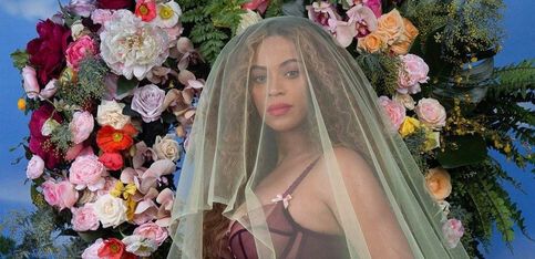 Le monde entier parodie la photo de grossesse de Beyoncé