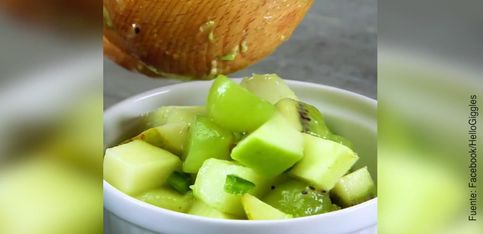 Sana y deliciosa, ¡ensalada de fruta verde!