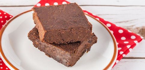 Pas de four ? Prépare un brownie sans cuisson, délicieux !