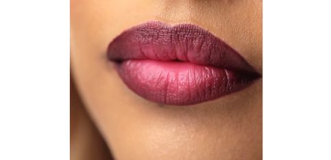 Verführerische Ombré-Lips: Mit diesem genialen Trick schminkst du deine Lippen voller!