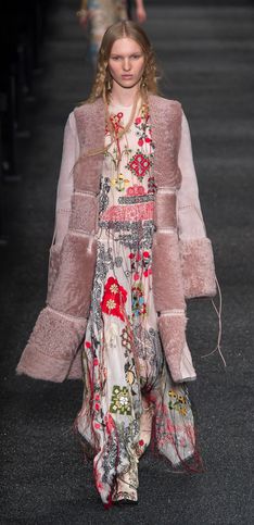 Fashion week Paris, les meilleurs looks prêt-à-porter automne/hiver 2017-2018