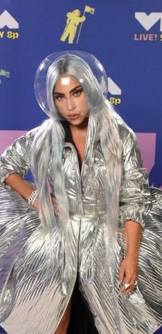 Les looks les plus extravagants des MTV VMA 2020: le premier événement post confinement