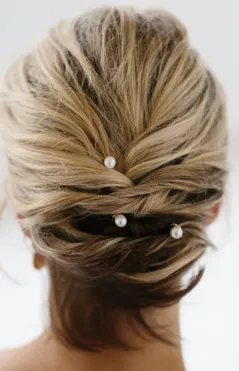 Accessoire cheveux mariage : 15 pièces et idées canons pour