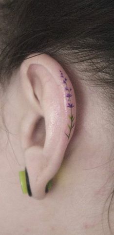 Tatuajes helix, la nueva tendencia minimalista que adorarás