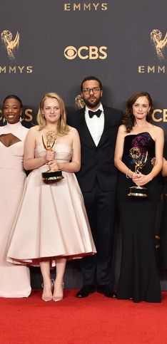 Todo sobre la alfombra roja de los Emmy 2017