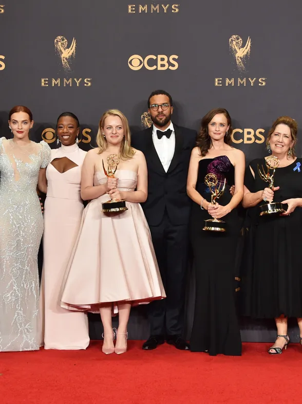 Todo sobre la alfombra roja de los Emmy 2017