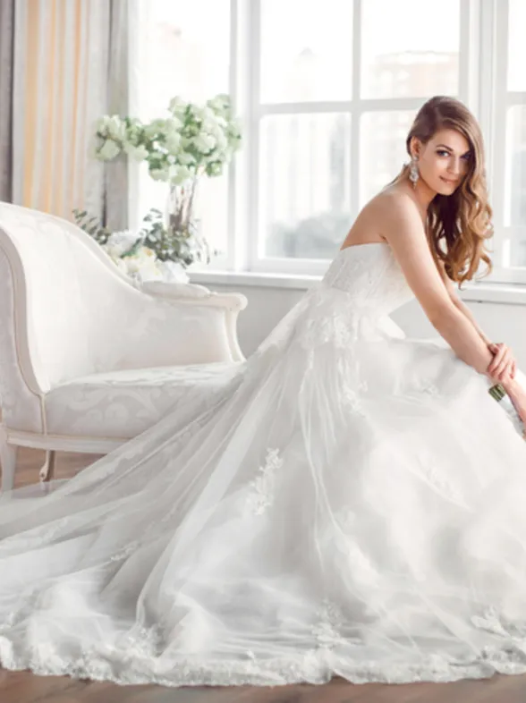 Vestidos de novia primavera-verano 2018: los más bonitos de la temporada