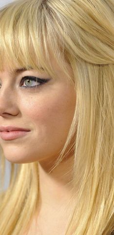 50 peinados made in Emma Stone por el 31 cumpleaños de la actriz