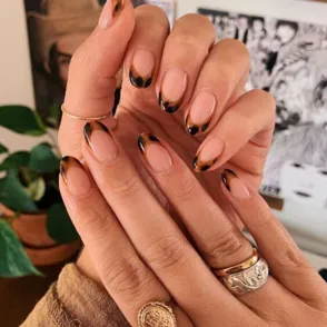 ¿Tienes pendiente una manicura? Inspírate con estos diseños de uñas decoradas y nail art