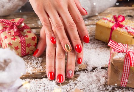 Unghie natalizie: le più belle nail art ispirate al Natale!