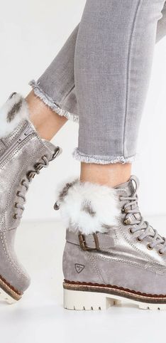 Stivali invernali 2018: le scarpe calde per proteggerti contro freddo e neve