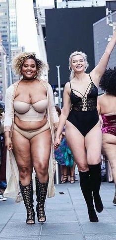 #theREALcatwalk: la sfilata in lingerie per la body positivity