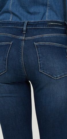 Jeans skinny per valorizzare il sedere