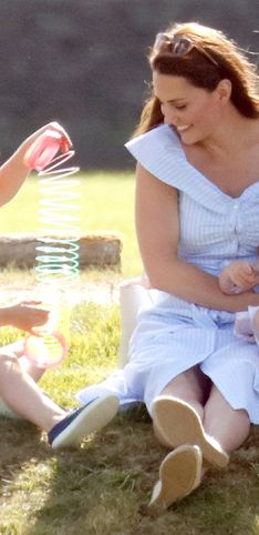 Kate Middleton mamma a tempo pieno: ecco le foto con George e Charlotte!