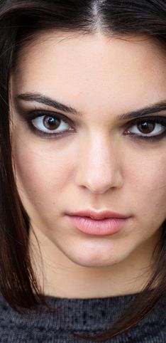 Braune Augen schminken: Angesagte Make-up-Looks von klassisch bis glamourös