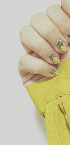 Para tudo porque essas nail arts de abacaxi são muito fofas!