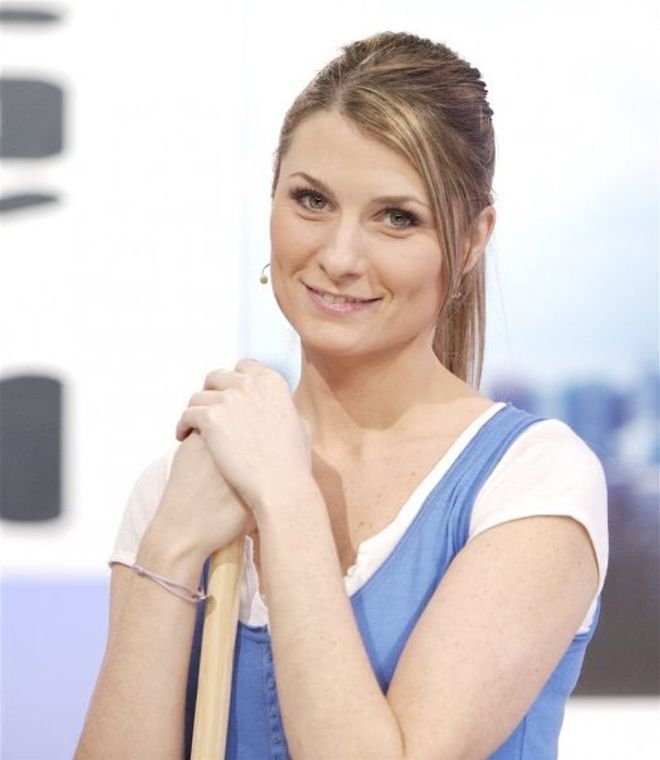 Sandrine Arcizet Animatrice Sur D8 Est Enceinte Parole