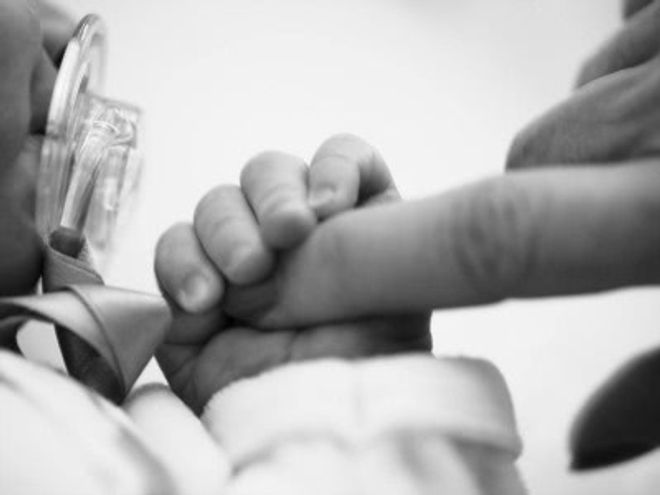 Ingrid Chauvin Devoile 4 Photos De Son Fils