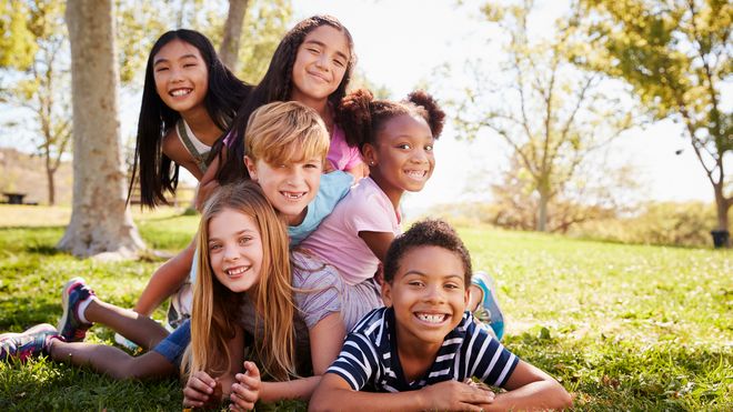 Je l'avoue : je suis jalouse de la vie sociale de mes enfants