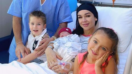 Jazz Jlc Family Ne Hier Son Fils A Deja Un Compte Insta Et Plus De 60 000 Abonnes