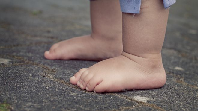 trotteur bébé pour apprendre a marcher