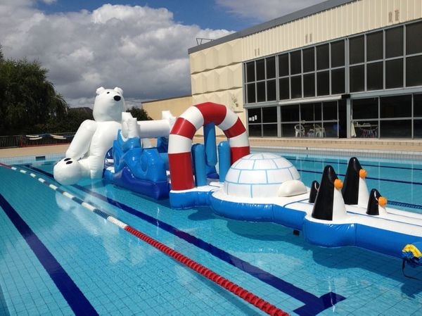 Piscine La Suze Sur Sarthe