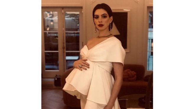 Louane enceinte de son premier enfant ? Cette photo qui ne ...