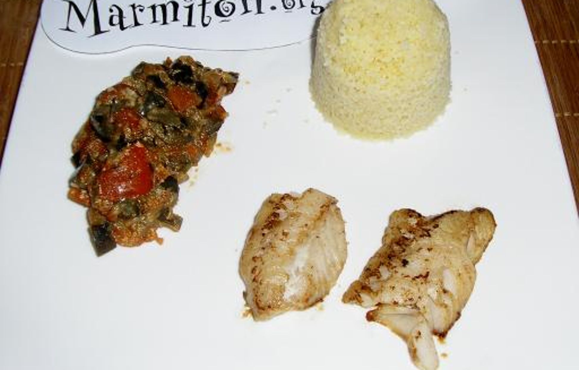 Recette Filet De Merlu Avec Peau à La Poêle Recette De Filet De Merlu Au Four 24 Filet de Merlu en compotée de légumes du soleil et sa semoule : Recette