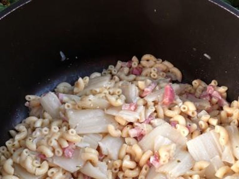 Côtes De Blettes Aux Lardons Et Cornettes Recette De Côtes