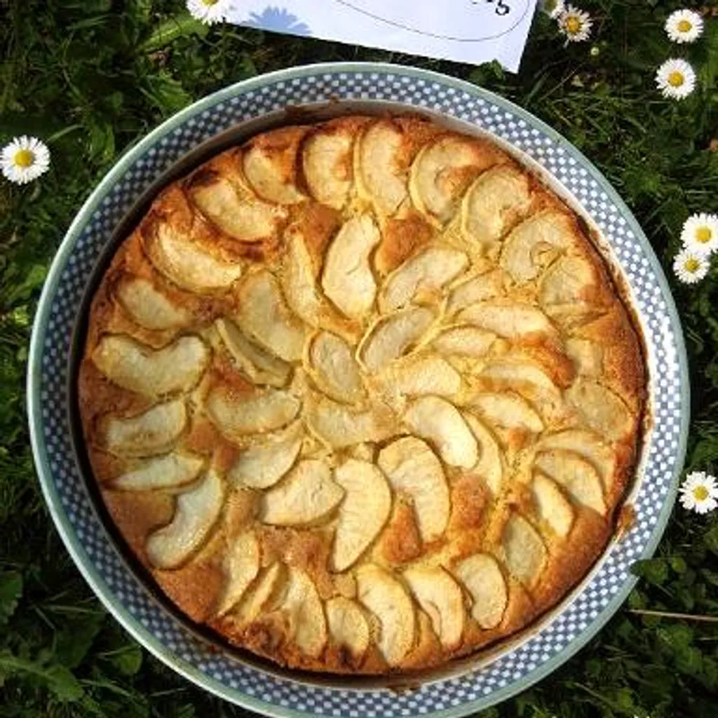 Gâteau de Bretagne aux pommes : recette de Gâteau de Bretagne aux pommes