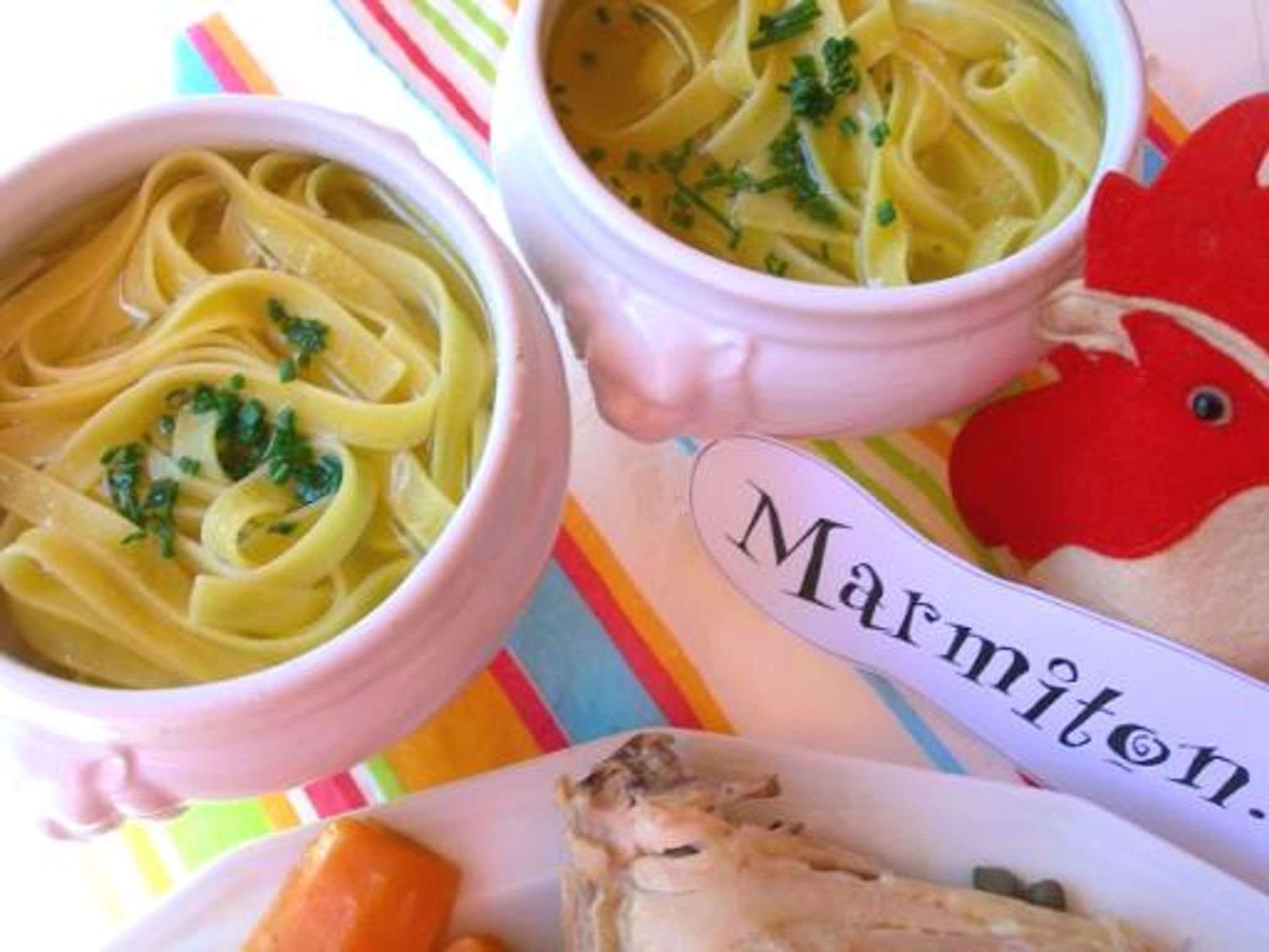 Bouillon de poule aux pâtes fraiches maison Recette de Bouillon de