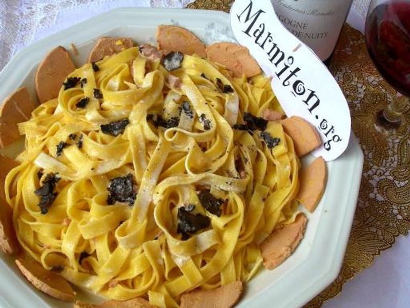 Tagliatelle Fraiches Aux Truffes Et Au Foie Gras Recette De