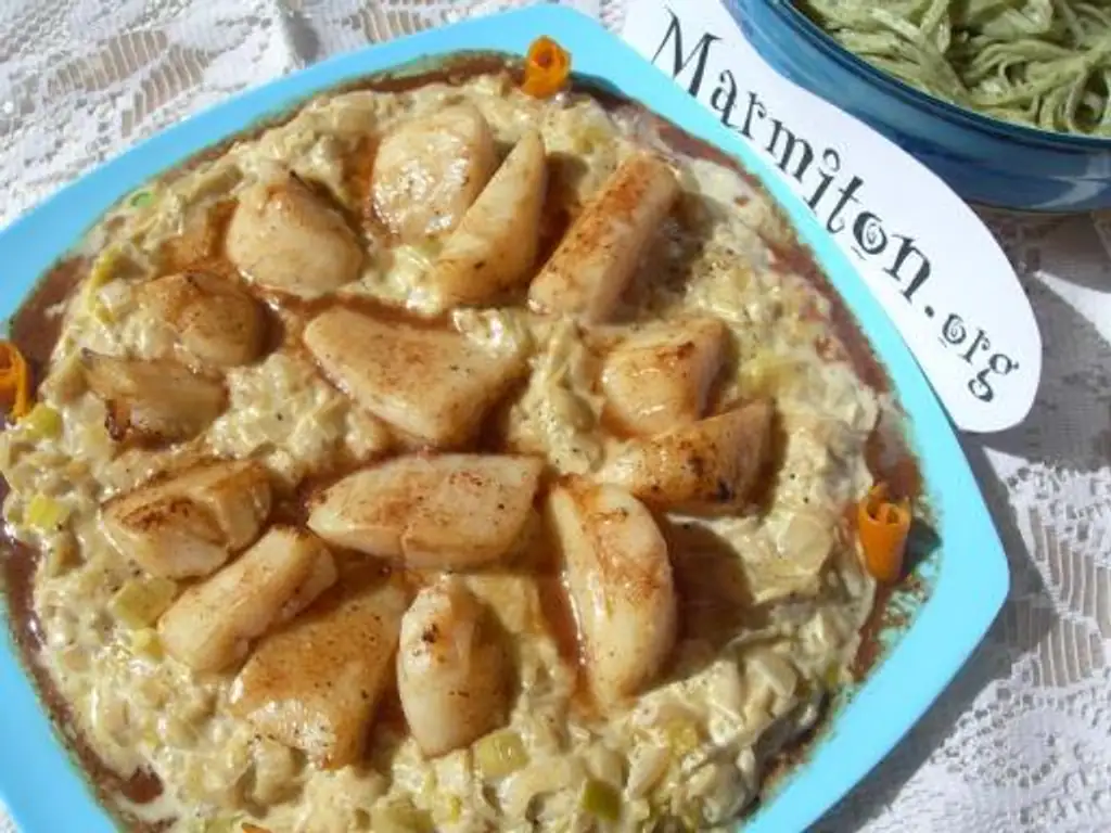 saint-jacques à la fondue de poireau au gingembre