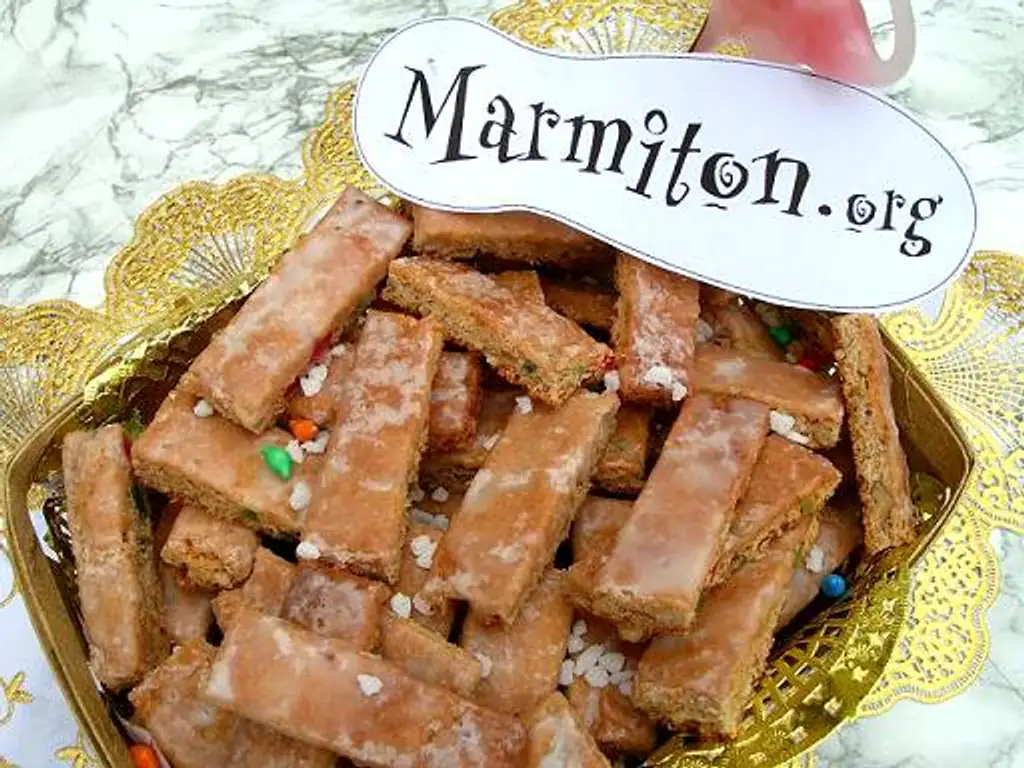 petits fours aux épices et noix