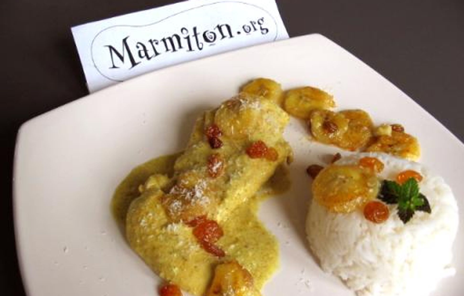 Curry de poulet antillais aux bananes : Recette de Curry de poulet ...