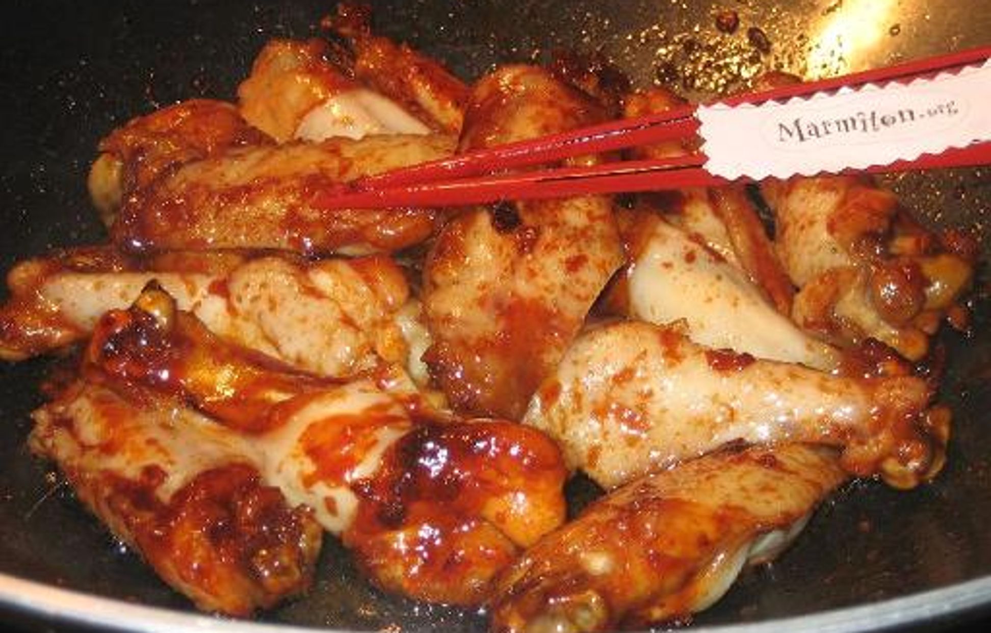 Ailes de poulet sautées à l'asiatique