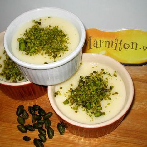 Flan libanais à l'eau de fleurs d'oranger (m'halbi) : Recette de Flan