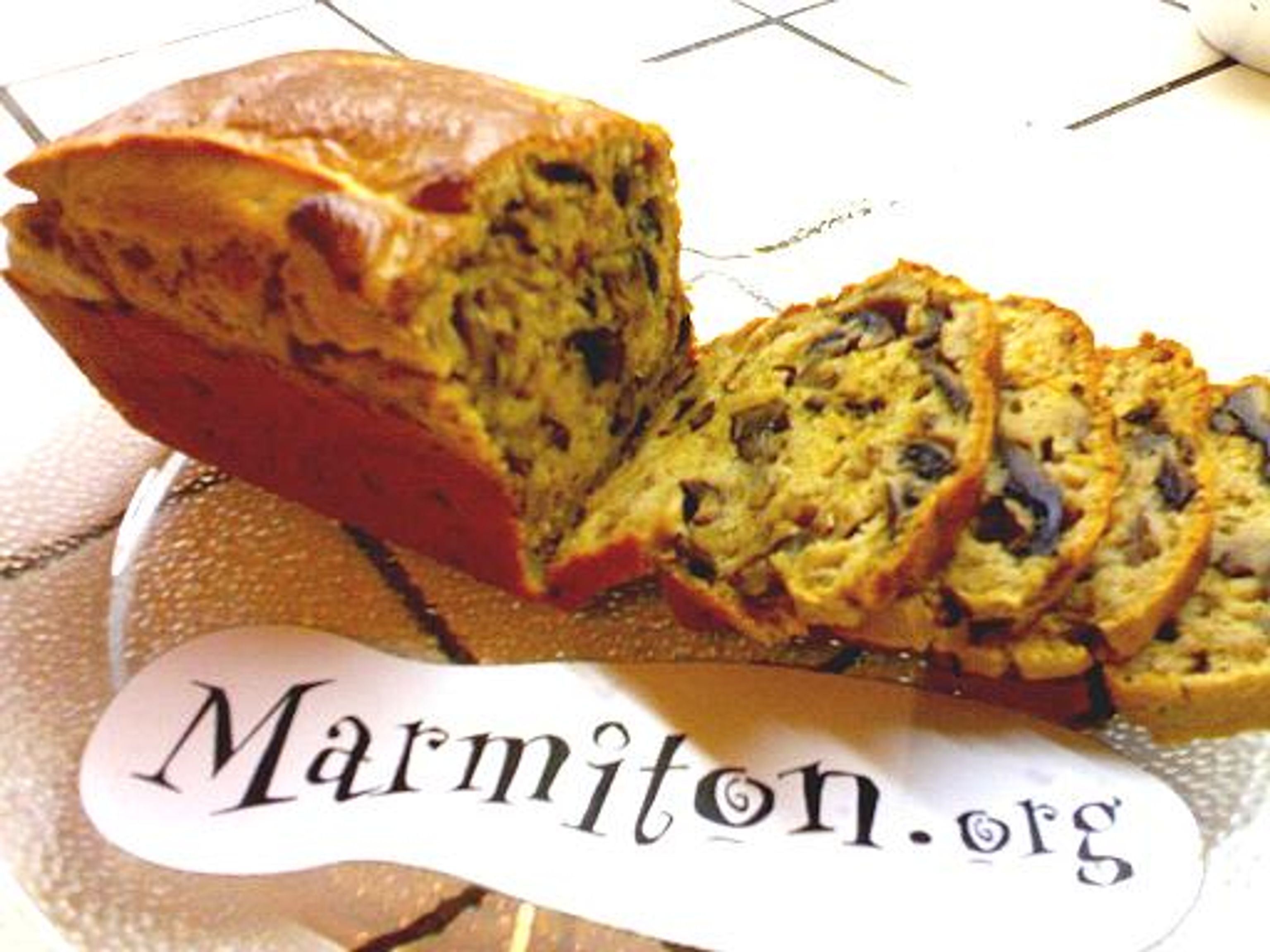 Cake aux champignons de Paris : Recette de Cake aux champignons de