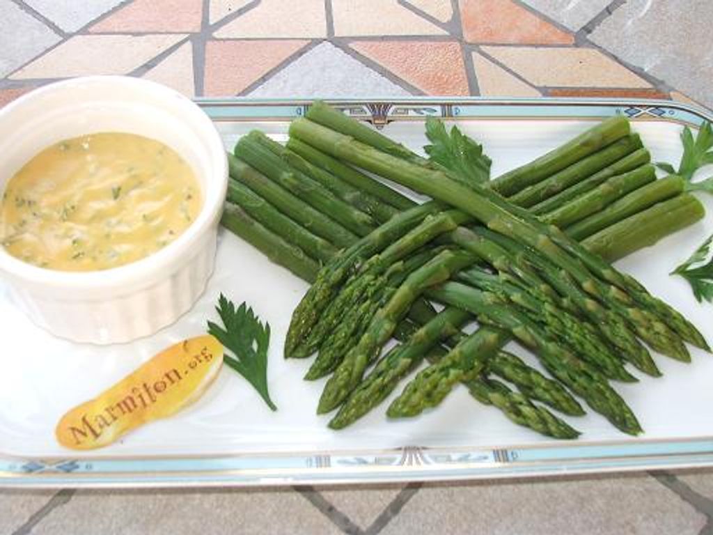 Terrine d'asperges vertes au fromage ail et fines herbes Recette de