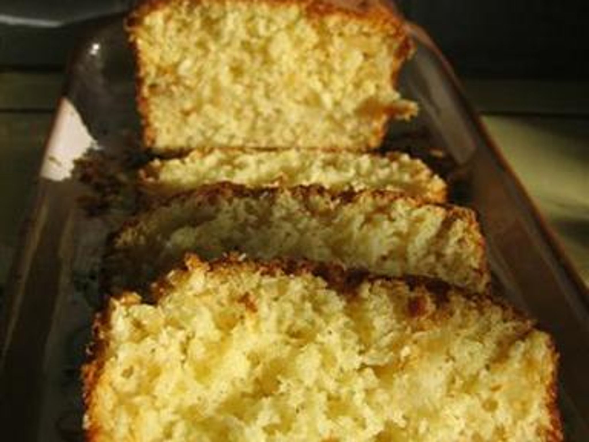Cake pomme - noix de coco : Recette de Cake pomme - noix de coco - Marmiton
