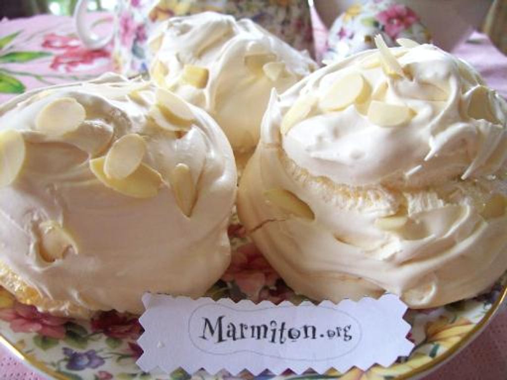 Meringues Aux Amandes Effilees Recette De Meringues Aux Amandes Effilees