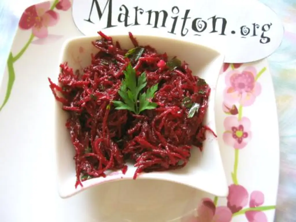 salade de betteraves rouges crues