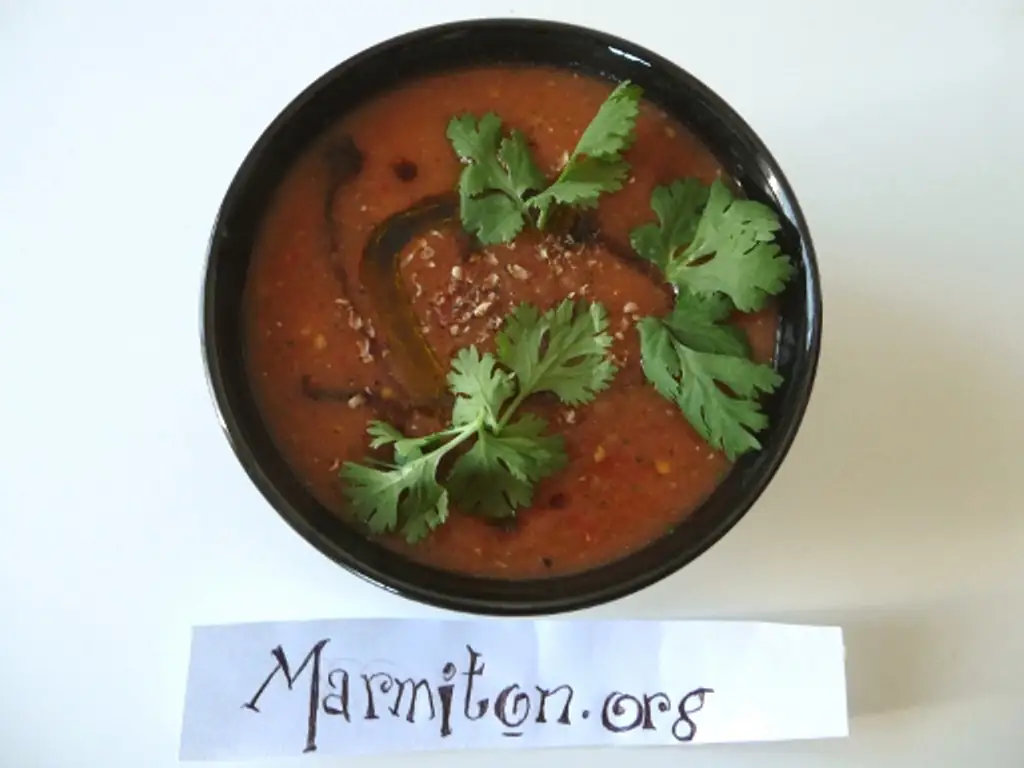 gaspacho au gingembre (soupe froide de poivrons rouges épicée)