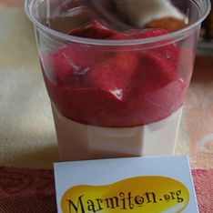 Panacotta vanille et espuma de fruits rouges (73ème Rencontre Marmiton)