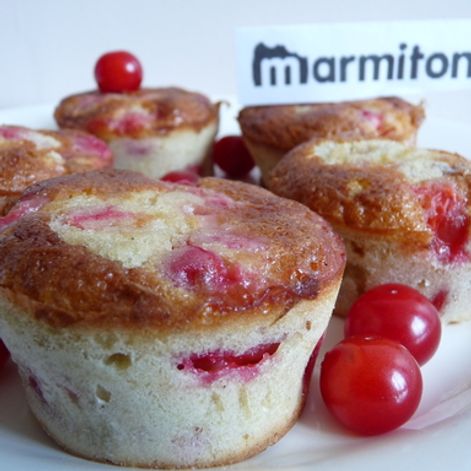 g-teau-d-licieux-aux-cerises-et-amandes-recette-de-g-teau-d-licieux