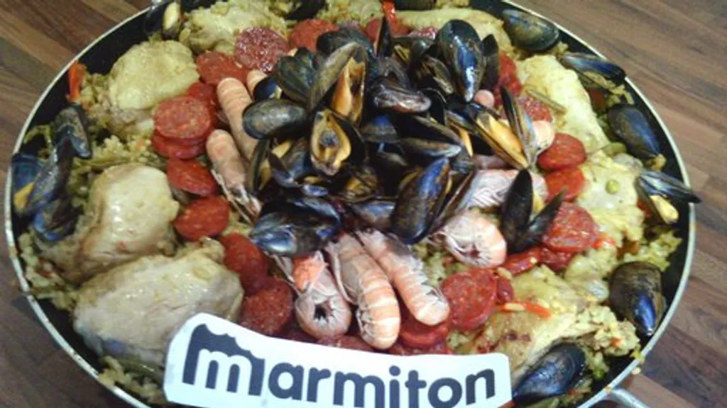 Paella Traditionnelle Au Feu De Bois Recette De Paella Traditionnelle Au Feu De Bois Marmiton