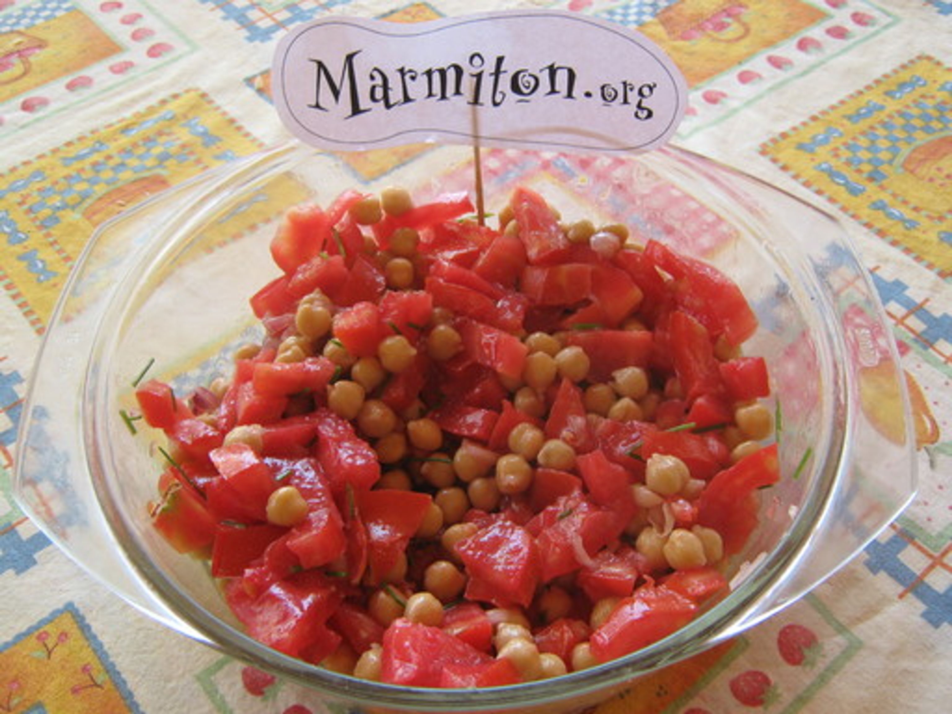 Salade pois chiche-tomates au cumin : Recette de Salade pois chiche