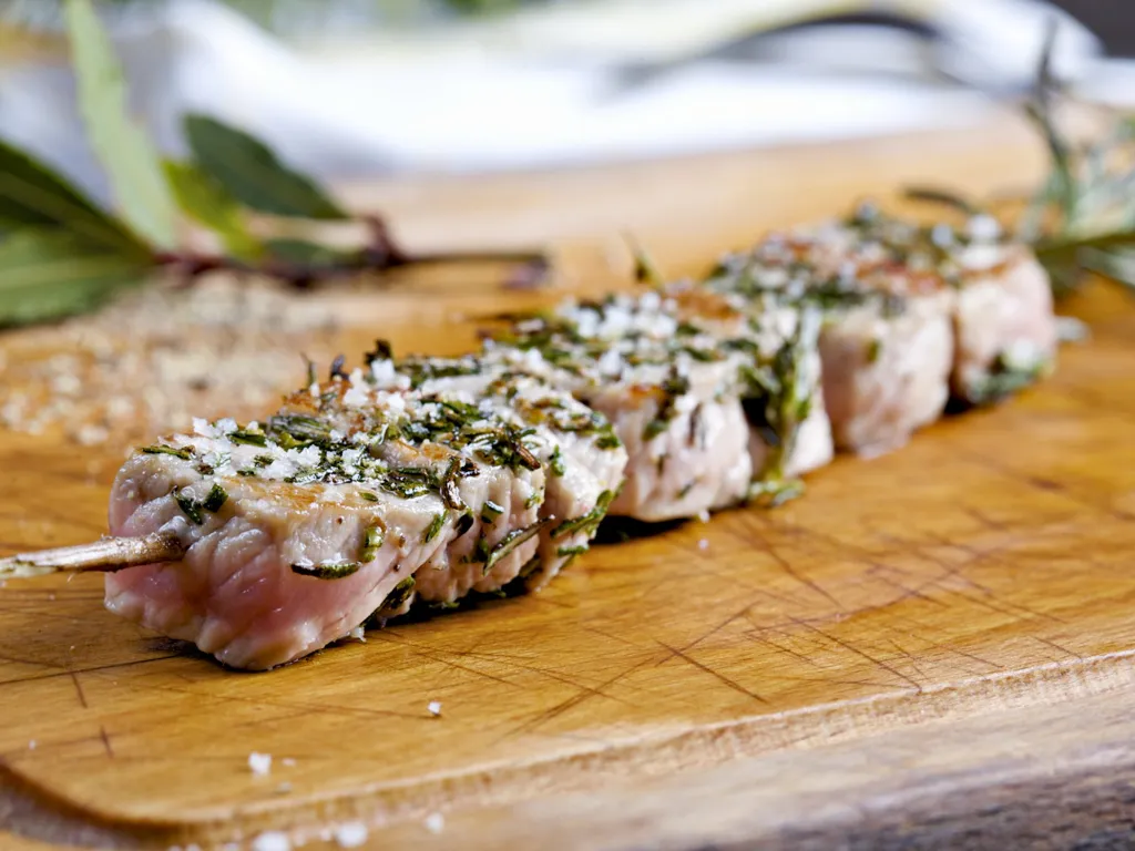 brochettes : nos idées de recettes pour savourer le beau temps !